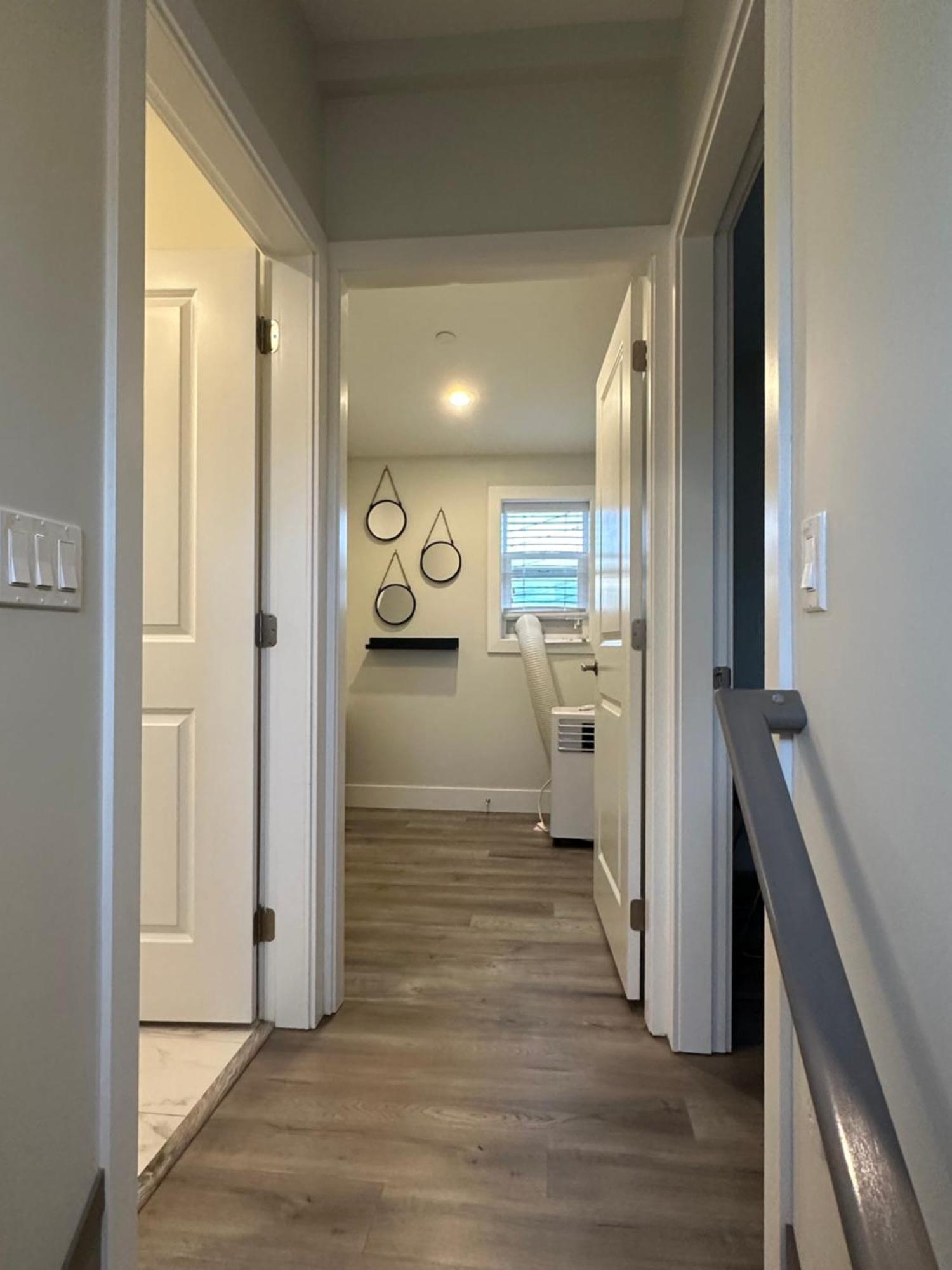 Bright And Cozy Modern Home In Vancouver - Central To Yvr-Downtown - Free Private Parking Exterior photo